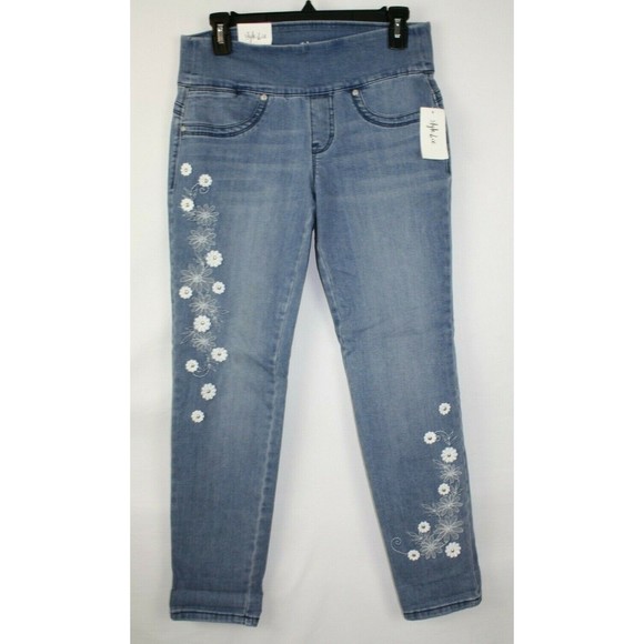 Style & co Women's Low Rise Boyfriend Novelty Jean Jeggings Size XS with Design - Picture 3 of 4